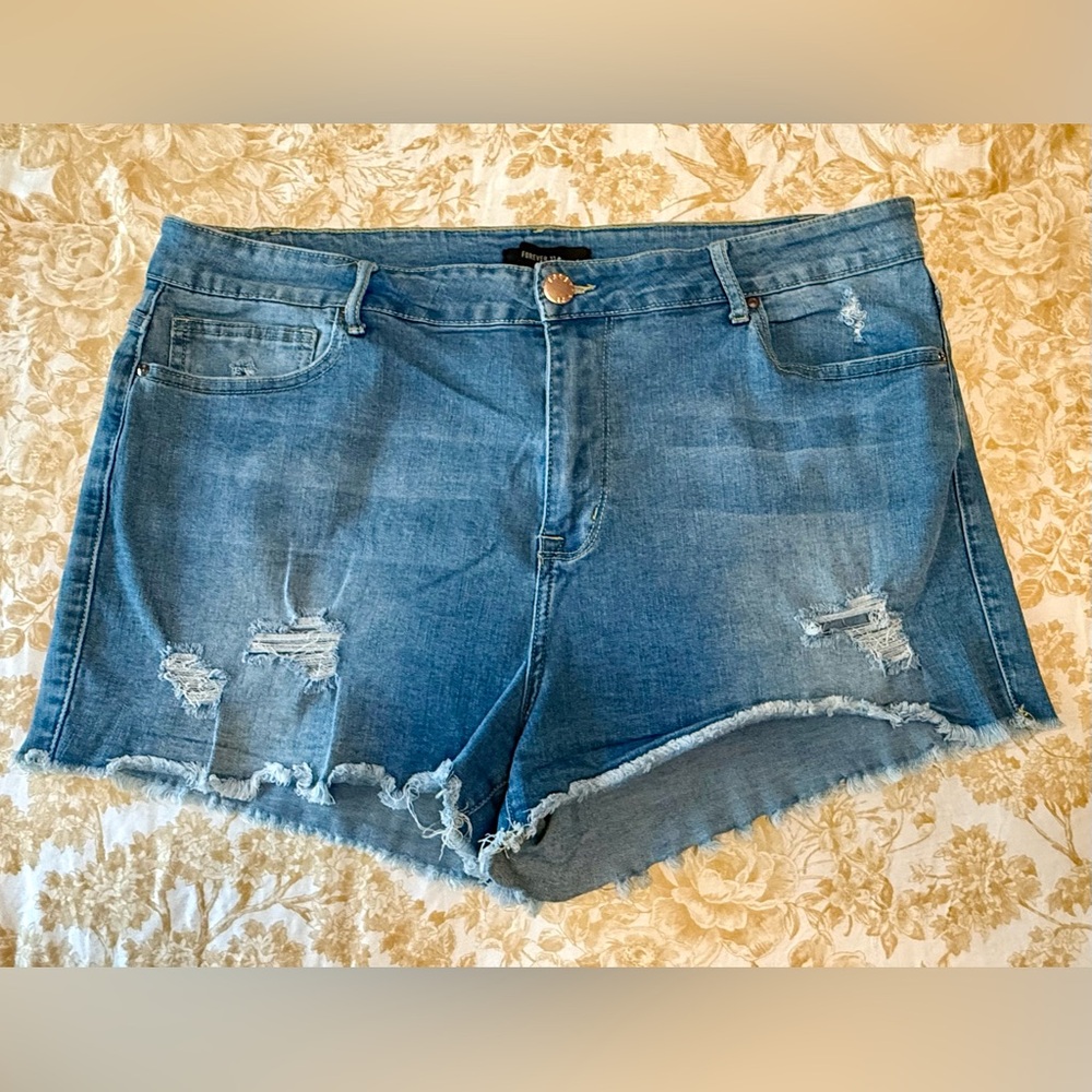 Forever 21 Plus Blue Denim Distressed Women Shorts